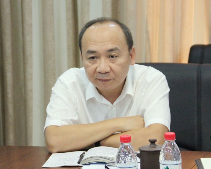 12.13陆烜作具体工作安插。冯学萍 摄.jpg