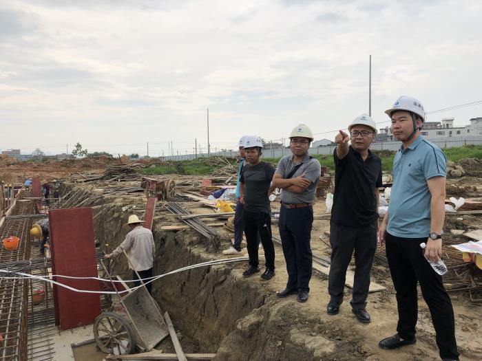 3查抄现场。农丰华 摄700.jpg