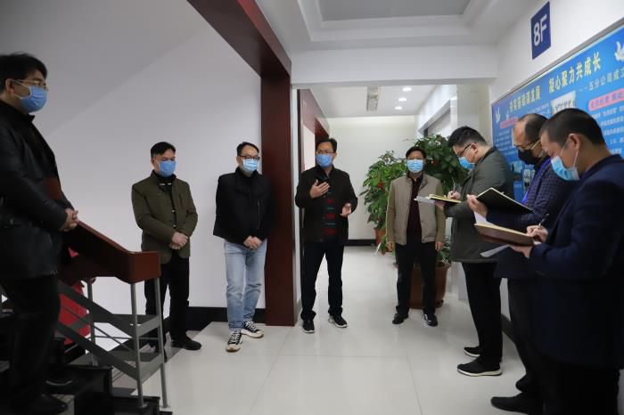 1五分公司查抄现场。杨钰 摄700.JPG