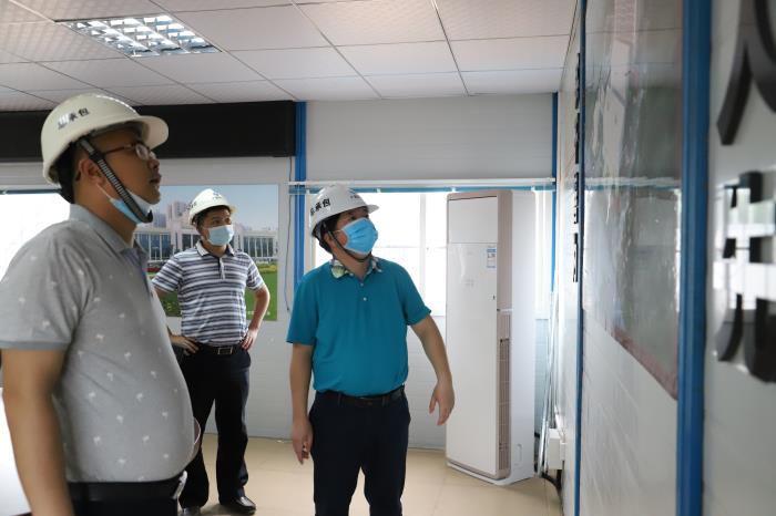 6.2钟隐士民医院项目查抄现场。侯健杰 摄700.JPG