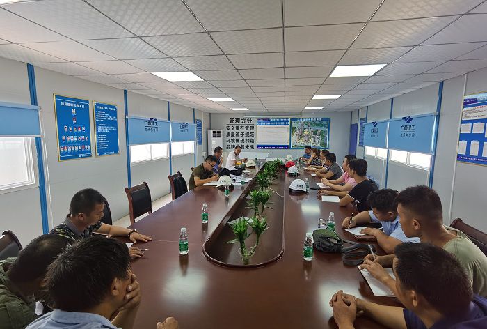 会议现场。 覃必英 摄.jpg