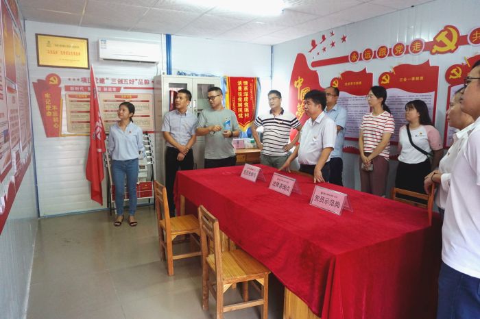 47观摩现场。谢微旋 摄.jpg