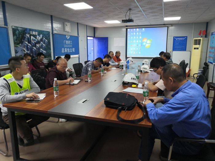 9军粮项目调研会现场。邓灿滨 摄.jpg