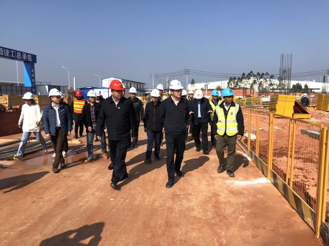 调研现场。祁建强 摄.jpg