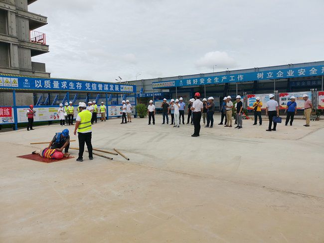 应急接济演练；票ι 摄（建图）.jpg