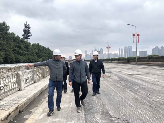 查抄现场1。林鹏飞 摄（建图）.jpg