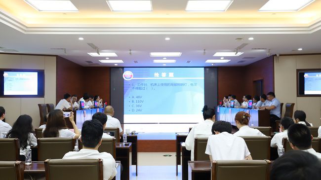 抢答环节。杨钰 摄（建图）.jpg