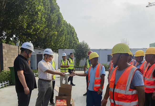 活动现场。杨醒晨 摄（建图）.jpg