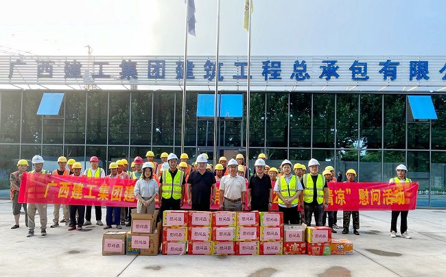 活动合影。孙宇 摄（建图）.jpg