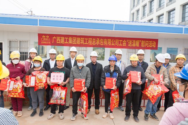 现场所影留想。郭奎君摄（建图）.jpg